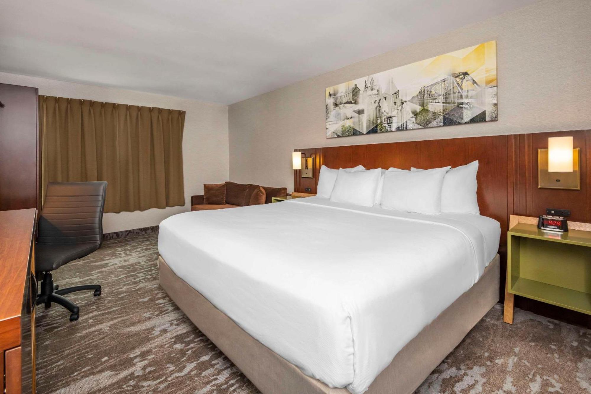 Comfort Inn 3*